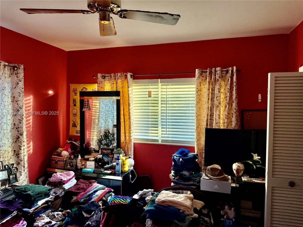 1121 NE 154th Ter, North Miami Beach, FL 33162 Photo