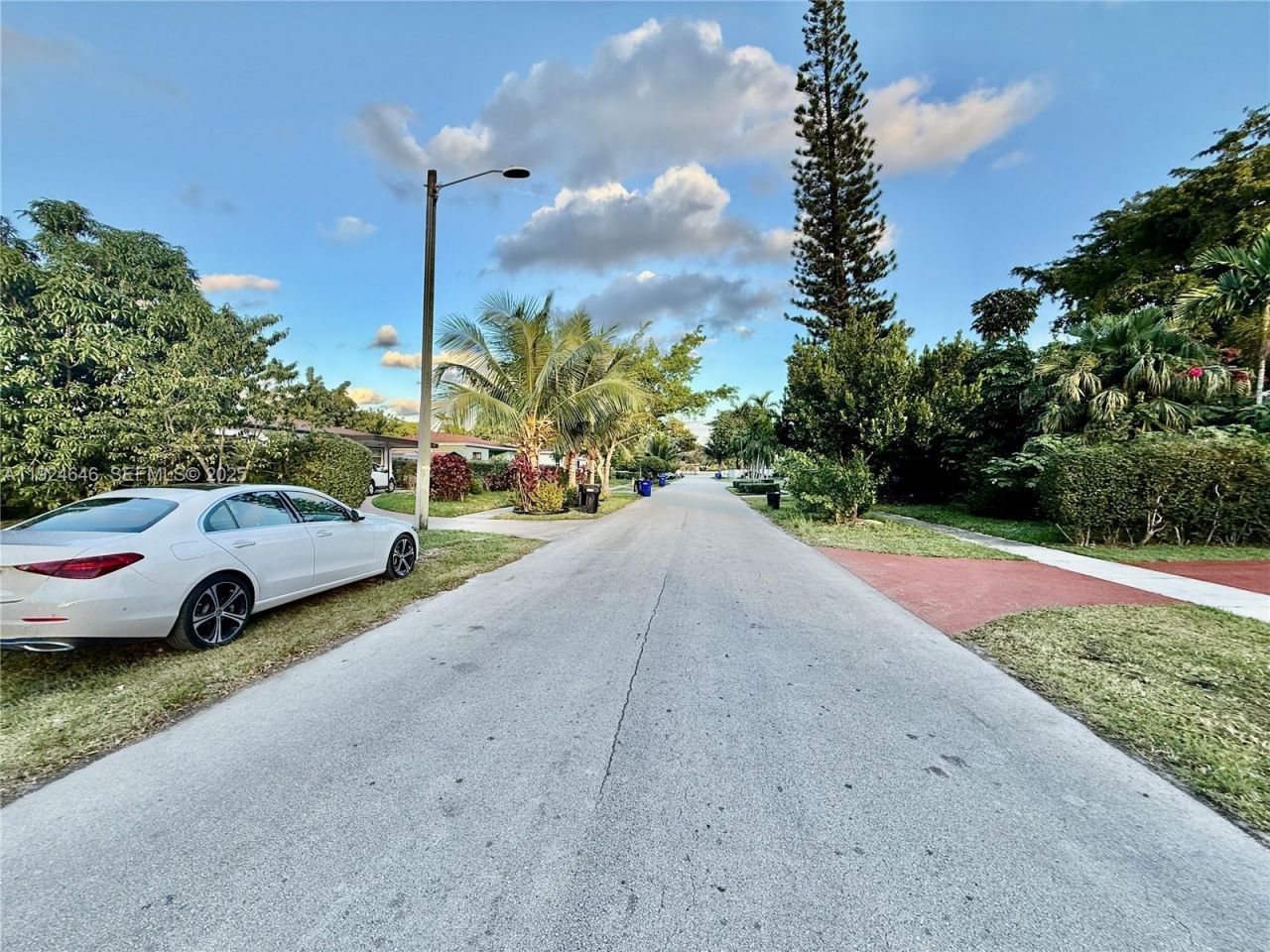 1121 NE 154th Ter, North Miami Beach, FL 33162 Photo