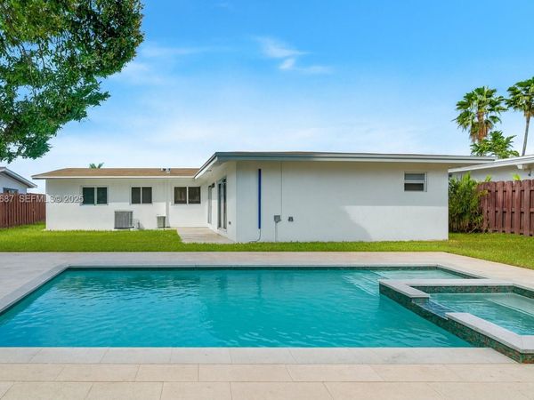 1520 NE 14th Ter, Unit ., Fort Lauderdale, FL 33304