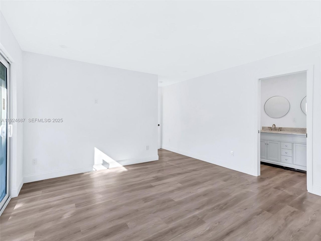 1520 NE 14th Ter, Unit ., Fort Lauderdale, FL 33304 Photo