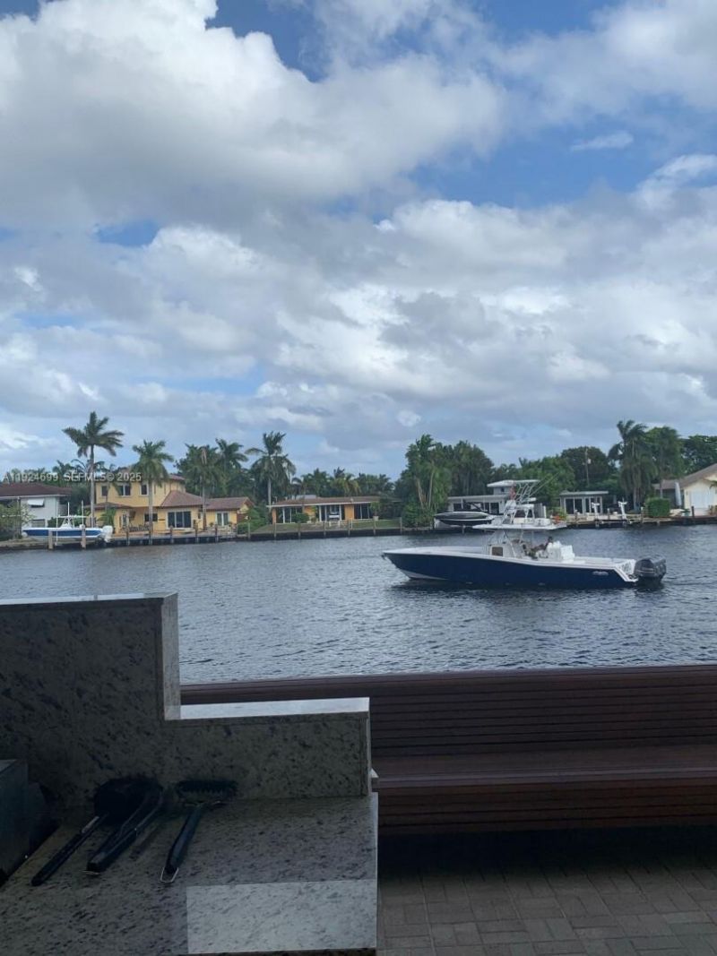 3100 NE 48th St, Unit 914, Fort Lauderdale, FL 33308 Photo