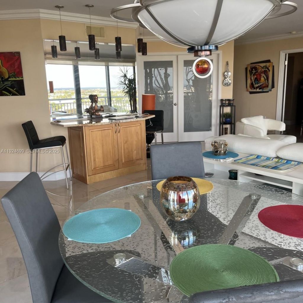 3100 NE 48th St, Unit 914, Fort Lauderdale, FL 33308 Photo