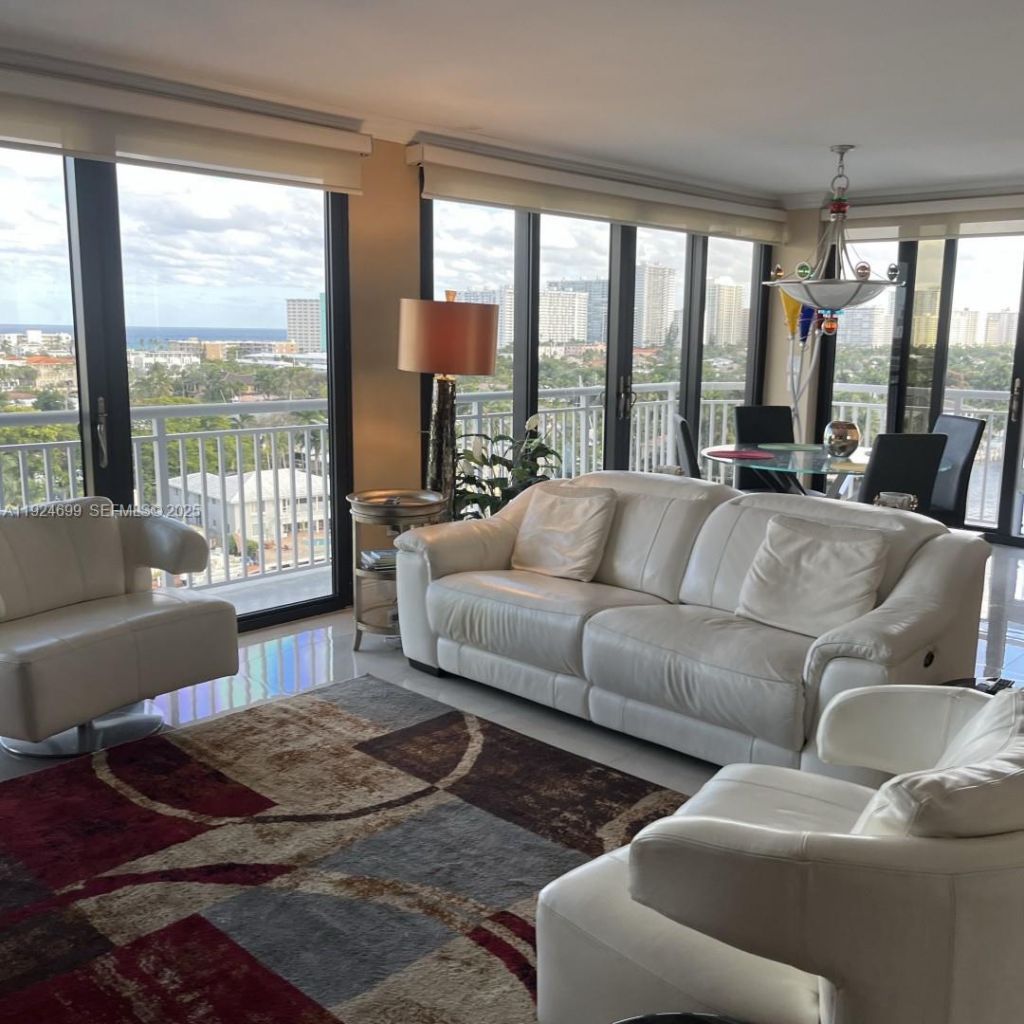 3100 NE 48th St, Unit 914, Fort Lauderdale, FL 33308 Photo