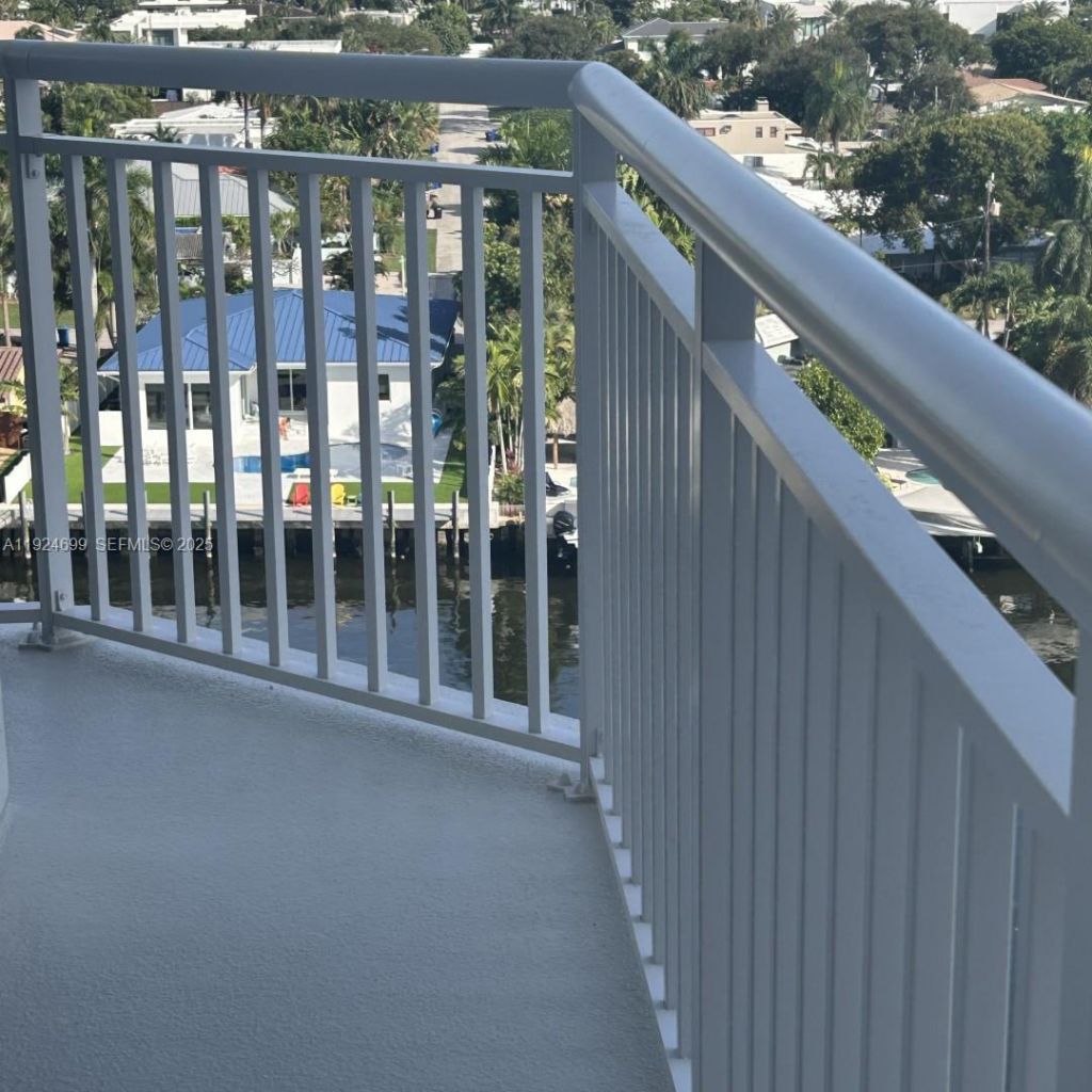 3100 NE 48th St, Unit 914, Fort Lauderdale, FL 33308 Photo