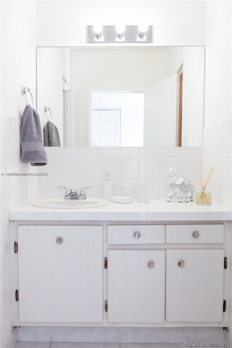 100 Lincoln Rd, Unit 1216, Miami Beach, FL 33139 Photo