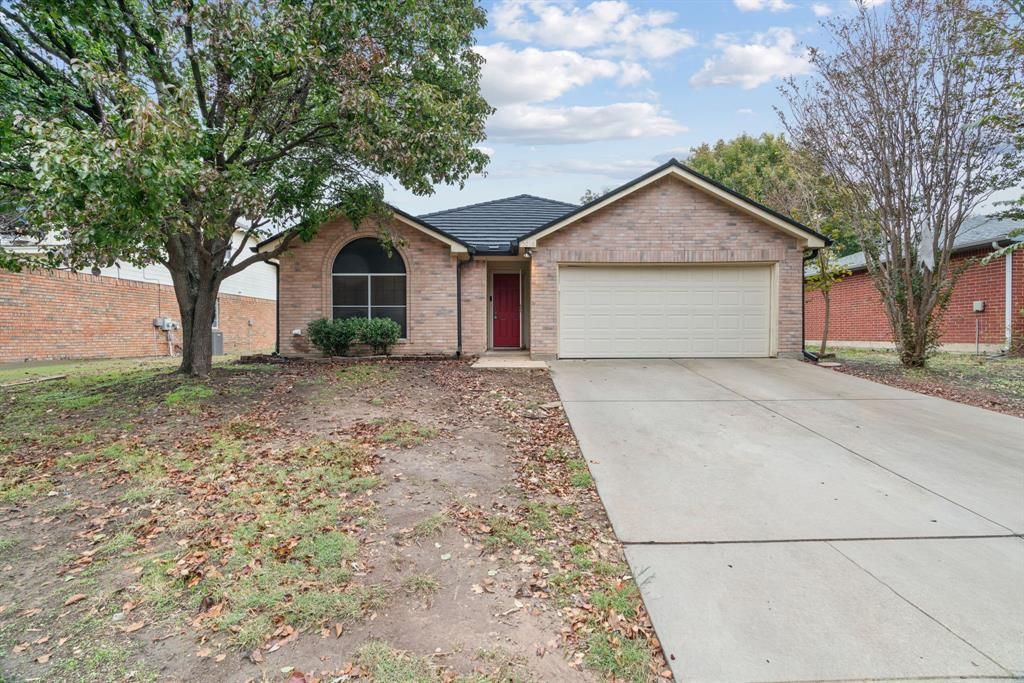 5016 Prairie Creek Trail, Fort Worth, TX 76179 Main Photo