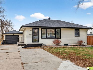 4814 S 50 Avenue, Omaha, NE 68117