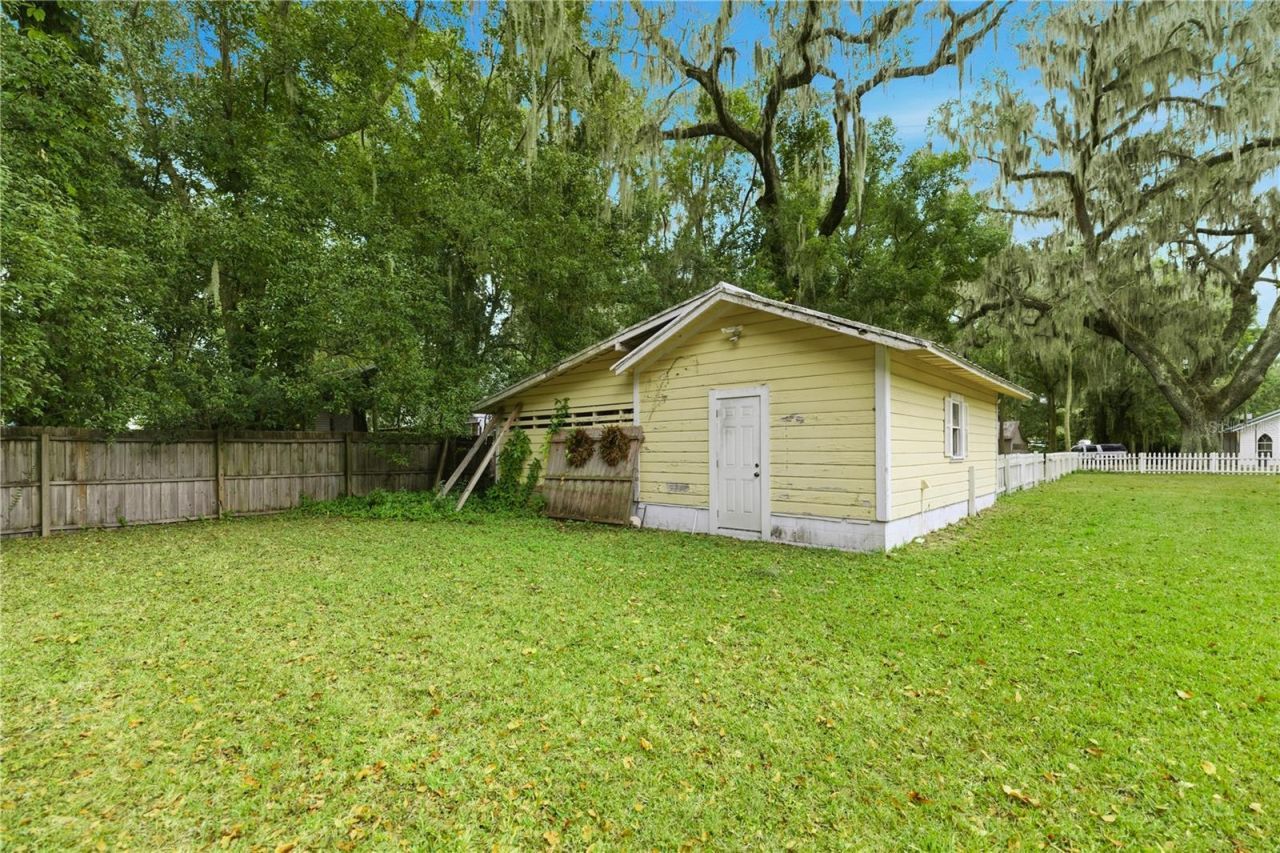 5915 Avenue F, Mc Intosh, FL 32664 Photo