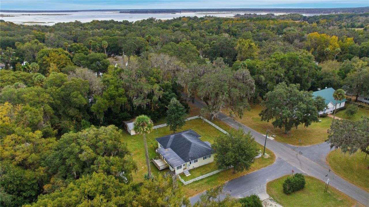 5915 Avenue F, Mc Intosh, FL 32664 Photo