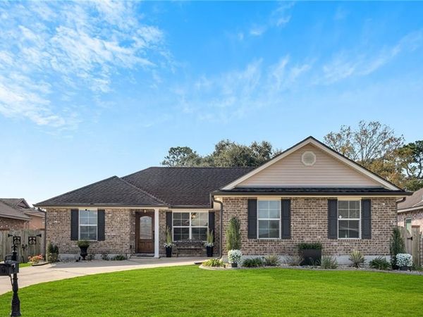 2446 AVE MONT MARTRE Avenue, Terrytown, LA 70056