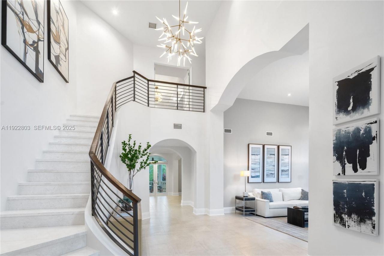 13693 Deering Bay Dr, Coral Gables, FL 33158 Photo