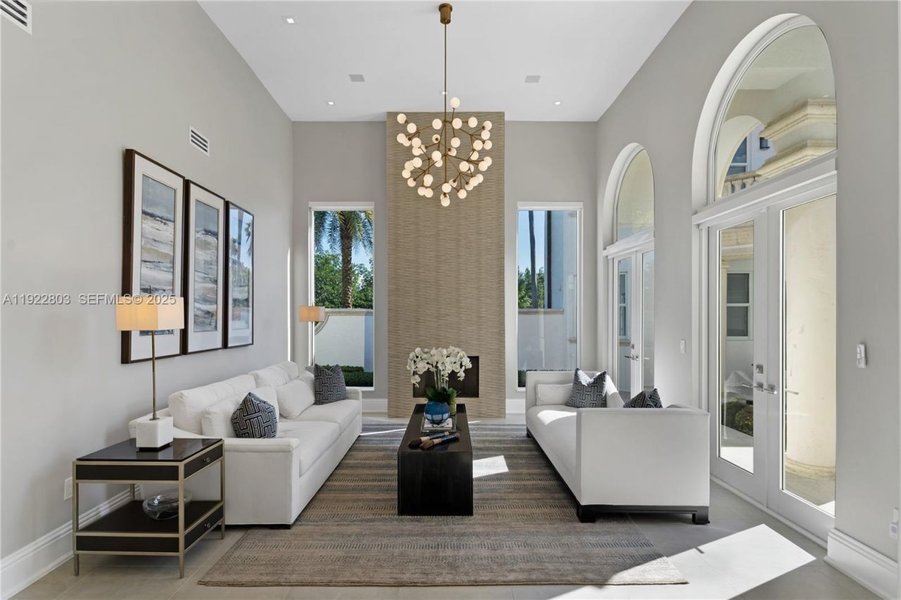 13693 Deering Bay Dr, Coral Gables, FL 33158 Photo