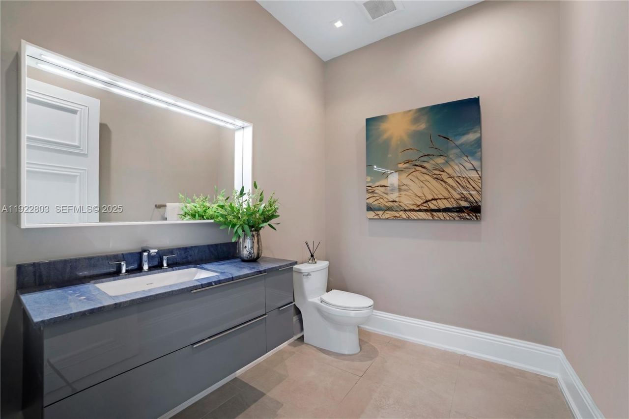 13693 Deering Bay Dr, Coral Gables, FL 33158 Photo