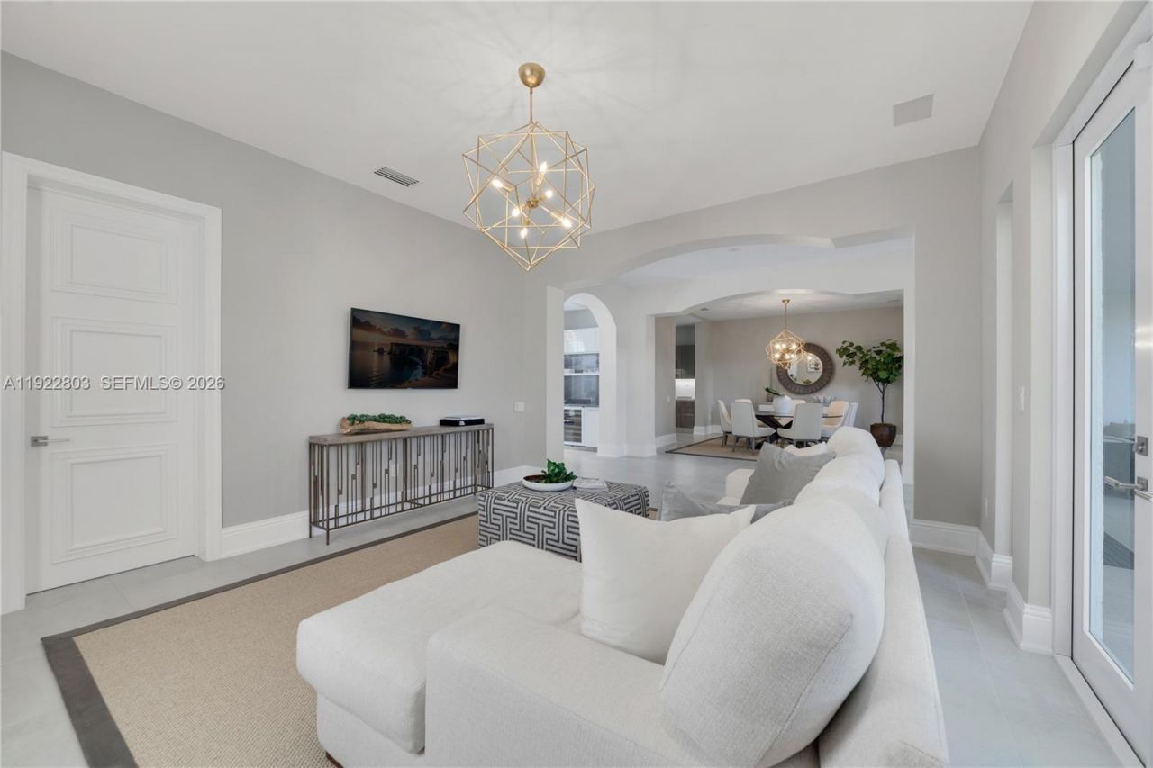 13693 Deering Bay Dr, Coral Gables, FL 33158 Photo