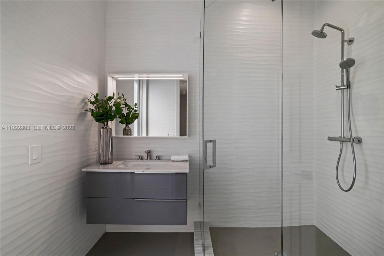 13693 Deering Bay Dr, Coral Gables, FL 33158 Photo