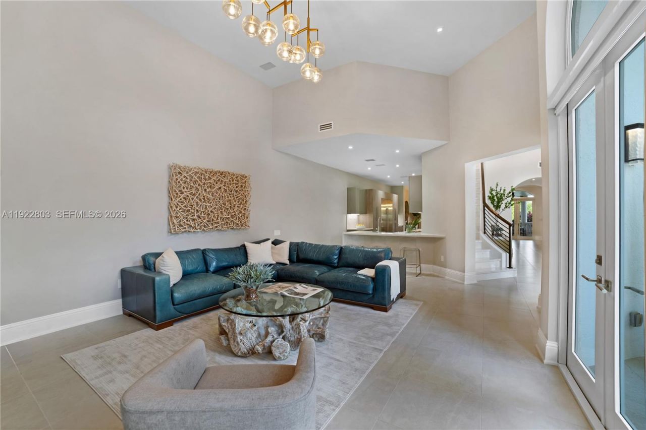 13693 Deering Bay Dr, Coral Gables, FL 33158 Photo