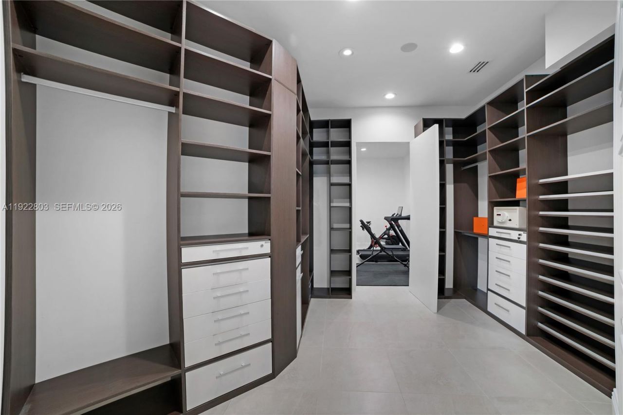 13693 Deering Bay Dr, Coral Gables, FL 33158 Photo