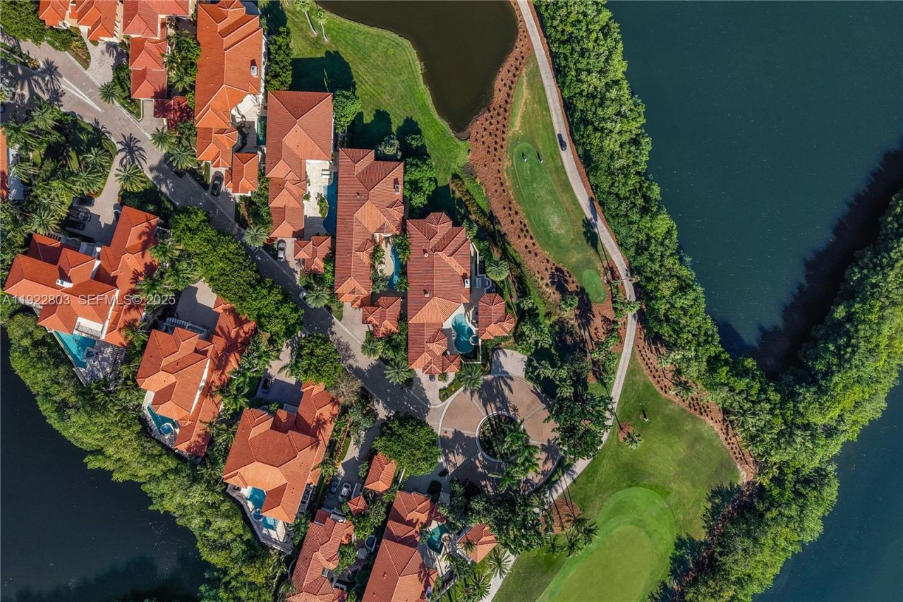 13693 Deering Bay Dr, Coral Gables, FL 33158 Photo