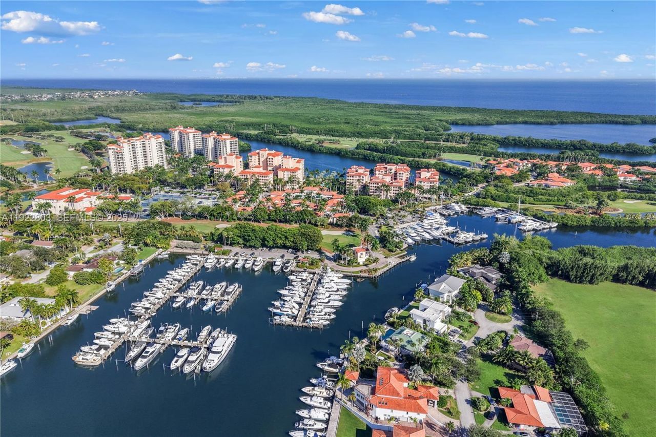 13693 Deering Bay Dr, Coral Gables, FL 33158 Photo