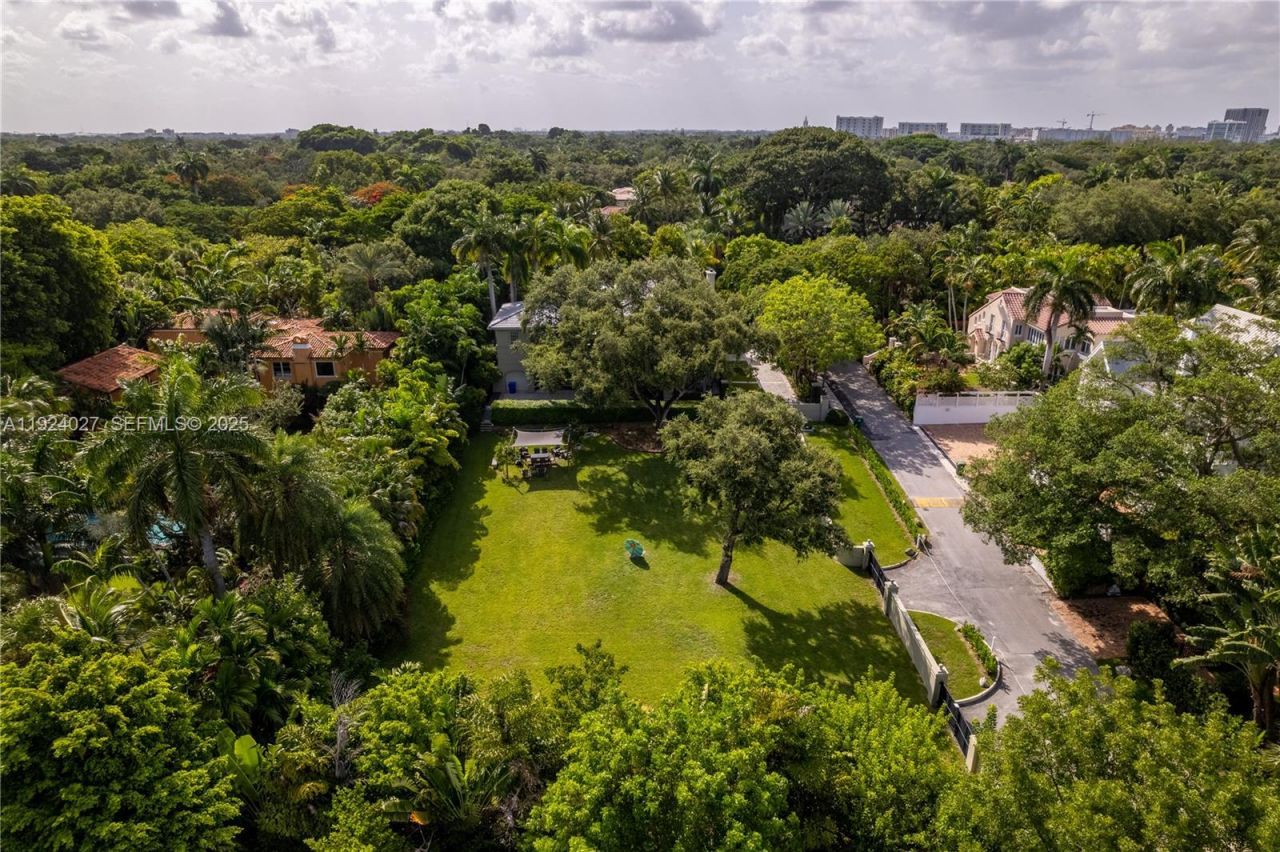 3400 S Moorings Way, Coconut Grove, FL 33133 Photo