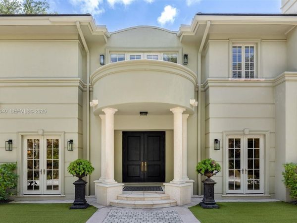 3460 S Moorings Way, Miami, FL 33133