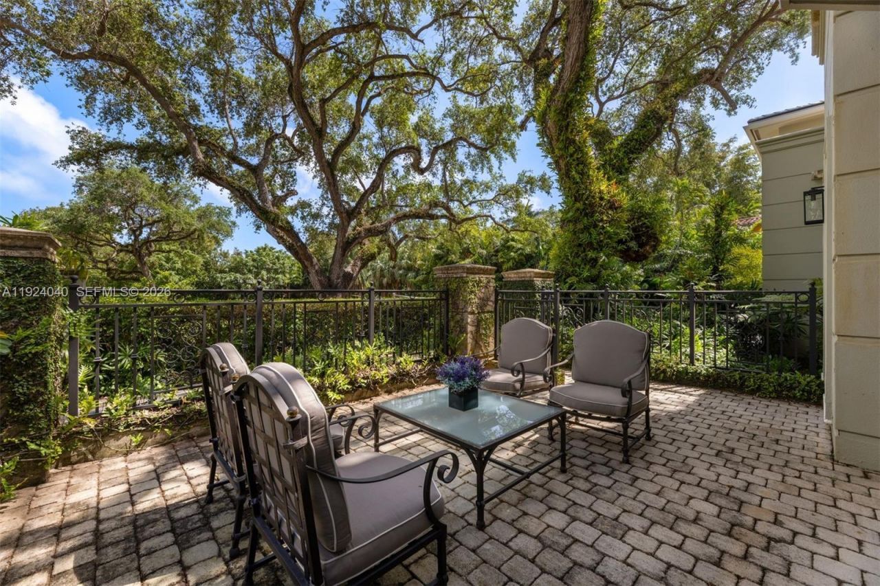 3460 S Moorings Way, Miami, FL 33133 Photo