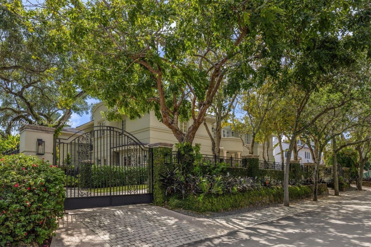 3460 S Moorings Way, Miami, FL 33133 Photo