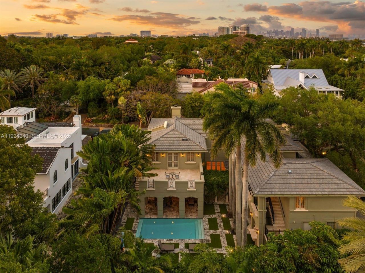 3460 S Moorings Way, Miami, FL 33133 Photo