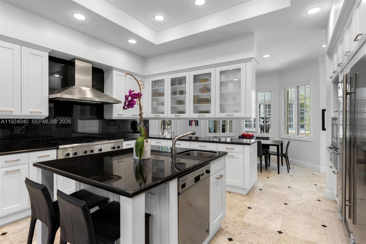 3460 S Moorings Way, Miami, FL 33133 Photo