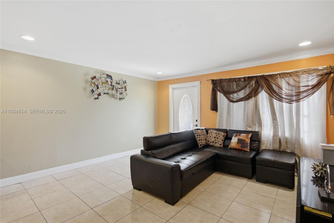 2211 NW 46th Ave, Lauderhill, FL 33313 Photo