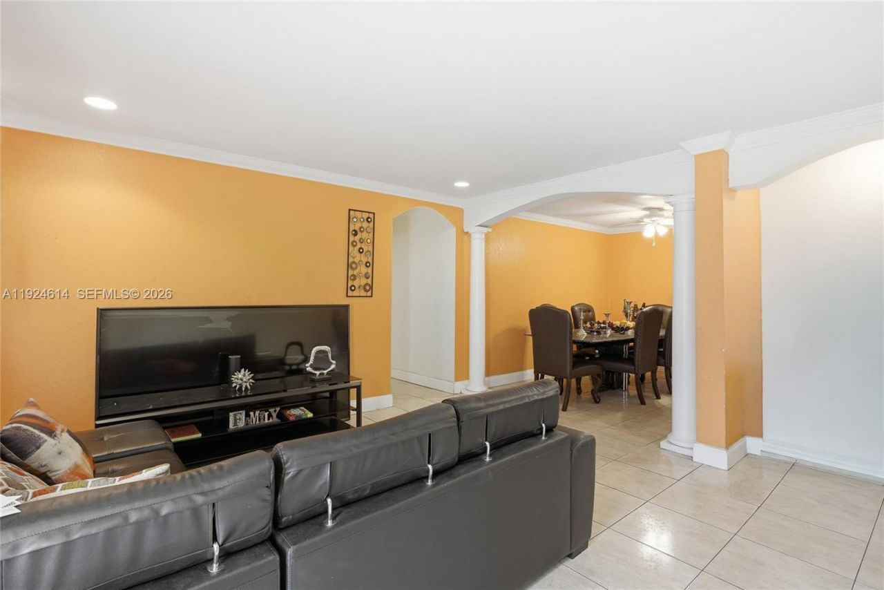 2211 NW 46th Ave, Lauderhill, FL 33313 Photo