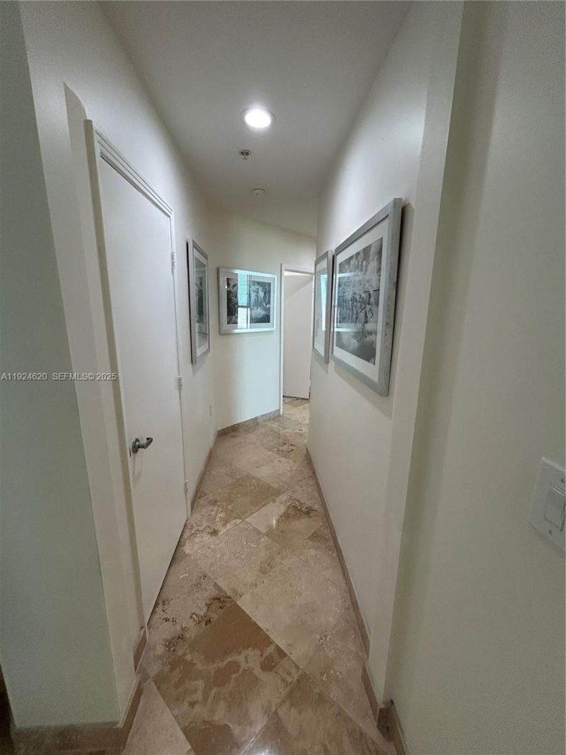 9055 SW 73 Ct, Unit 809, Miami, FL 33156 Photo