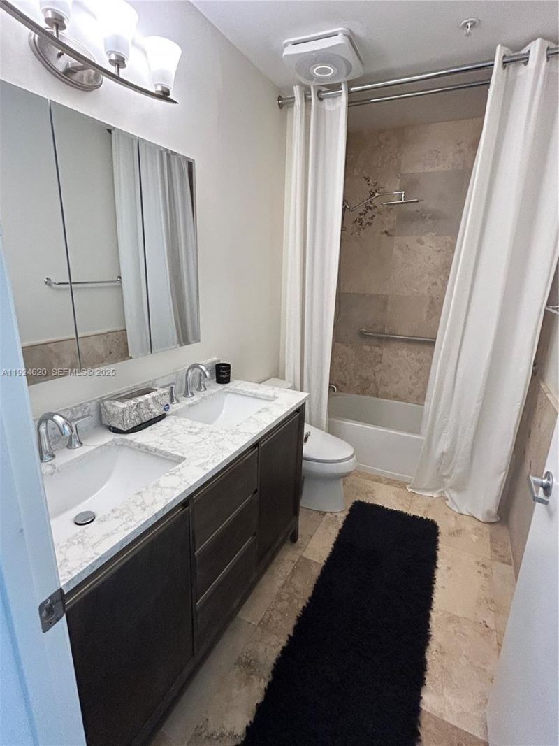 9055 SW 73 Ct, Unit 809, Miami, FL 33156 Photo