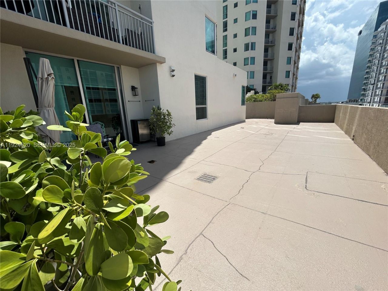 9055 SW 73 Ct, Unit 809, Miami, FL 33156 Photo