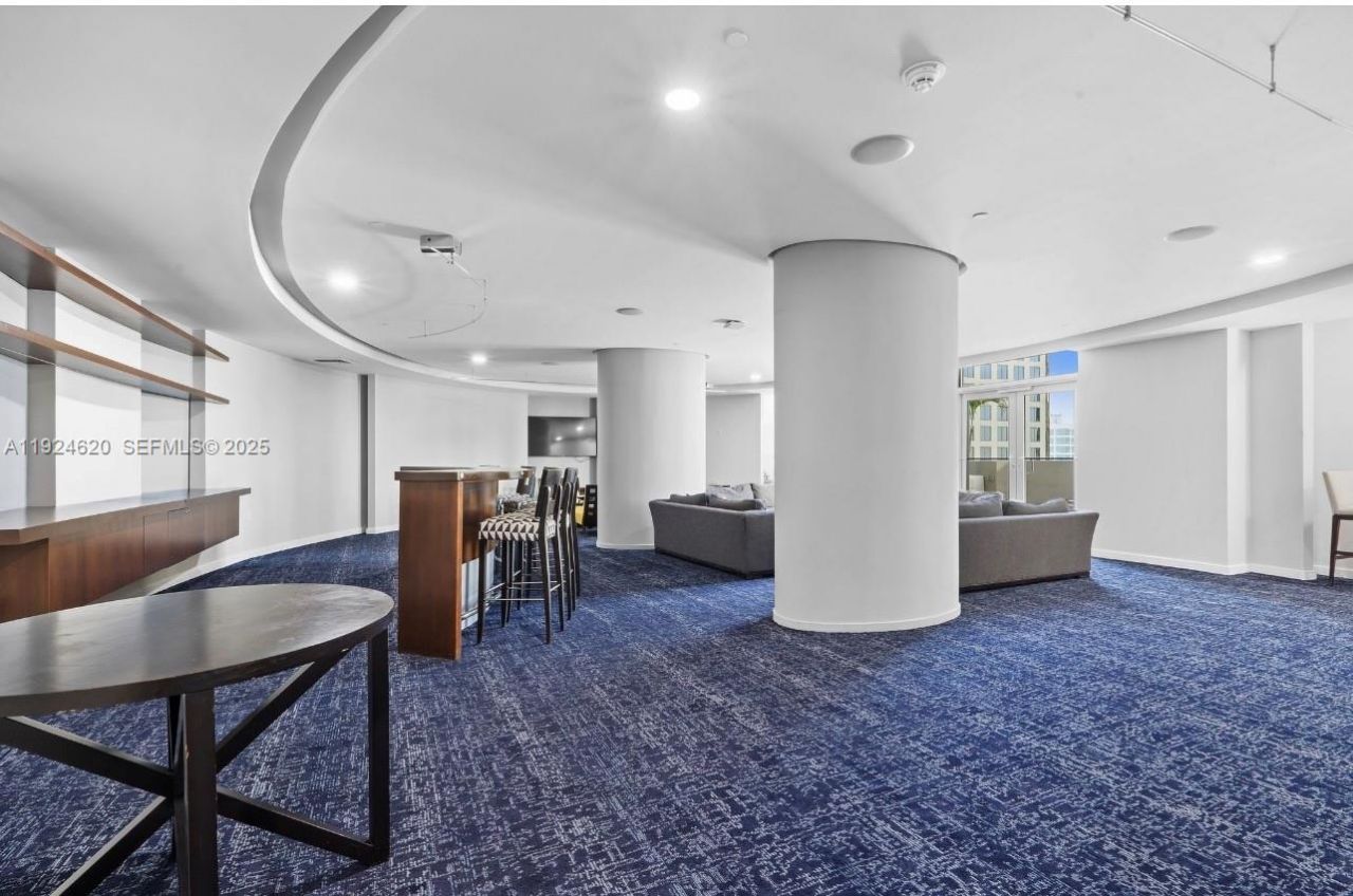 9055 SW 73 Ct, Unit 809, Miami, FL 33156 Photo