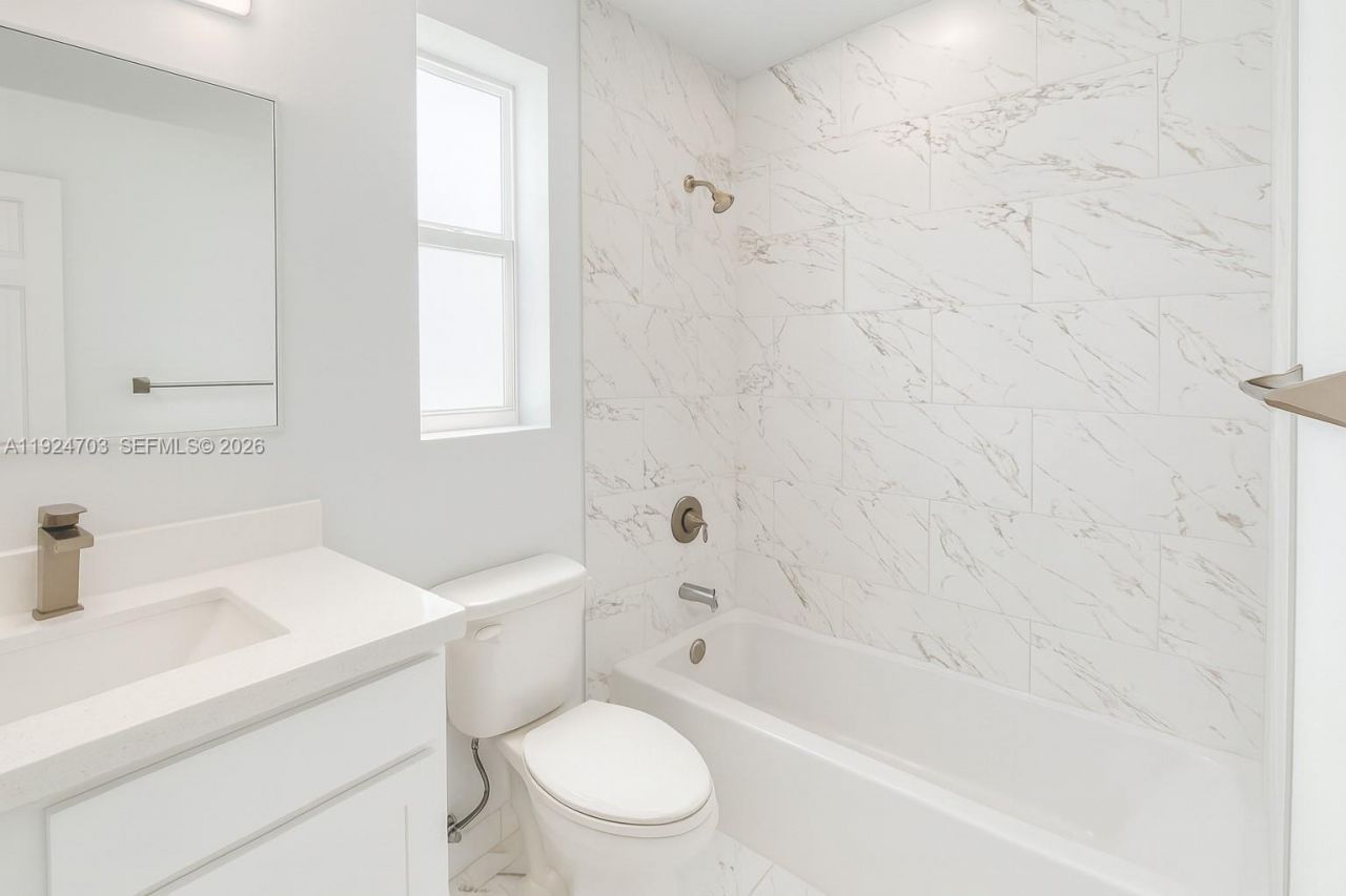 432 21st St, Unit 2, West Palm Beach, FL 33407 Photo