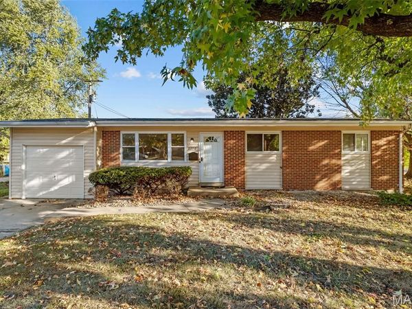 2270 Patterson Road, Florissant, MO 63031