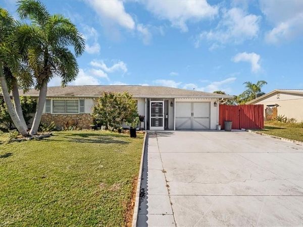 2960 Renee CT, FORT MYERS, FL 33905