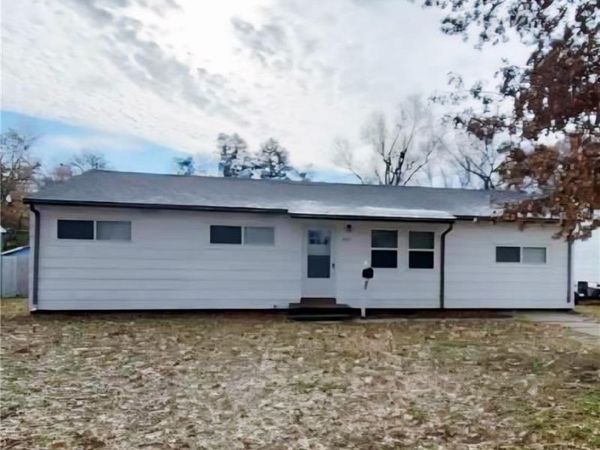 205 W Washington Street, Frontenac, KS 66763
