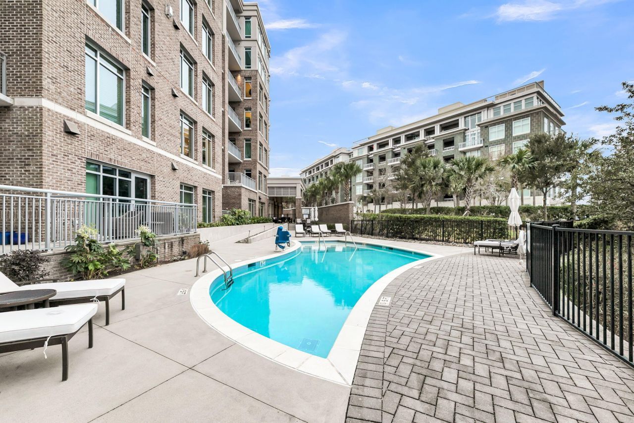 155 Wingo Way Photo 35