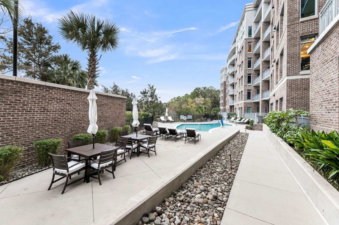 155 Wingo Way Photo 36