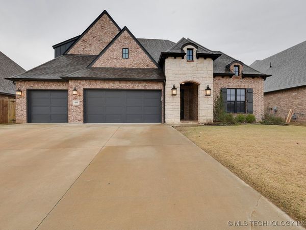 688 E 148th Place S, Glenpool, OK 74033