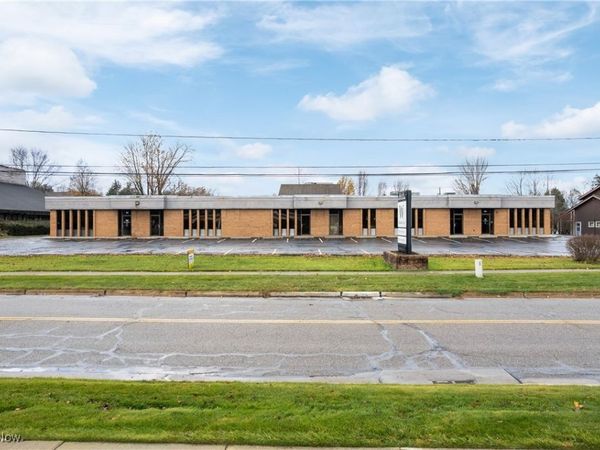 82 N Miller Road, Fairlawn, OH 44333