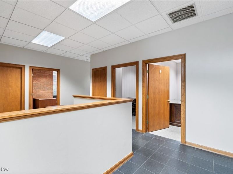 82 N Miller Road, Fairlawn, OH 44333 Photo 18