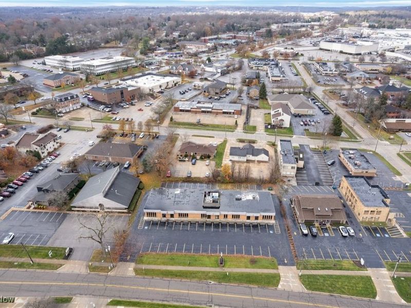 82 N Miller Road, Fairlawn, OH 44333 Photo 2