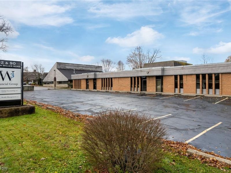 82 N Miller Road, Fairlawn, OH 44333 Photo 3