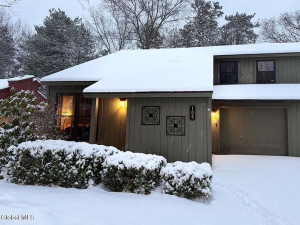 109 Thimbleberry Road, Malta, NY 12020