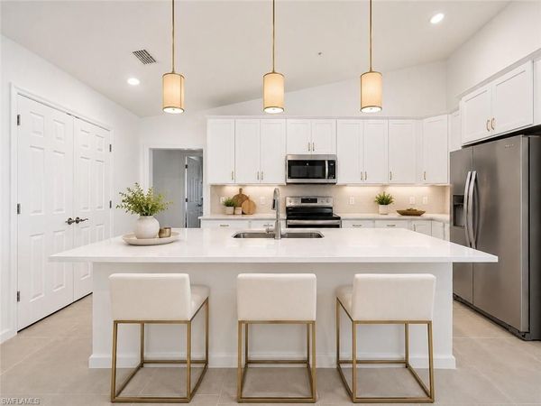 5683 Mayflower WAY, Unit 901, NAPLES, FL 34142