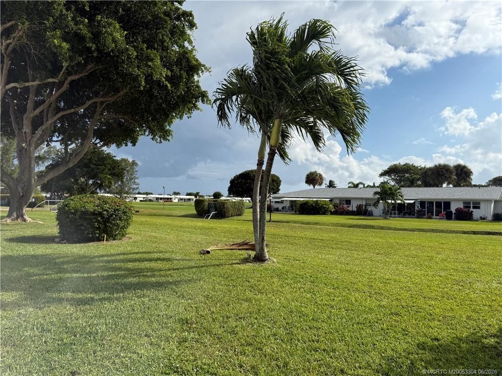 300 SW Golfview Terrace, Unit 152, Boynton Beach, FL 33426 Photo