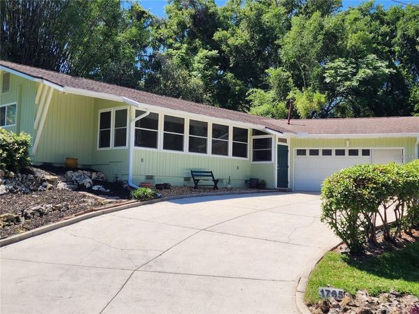 1765 HILLTOP DRIVE, MOUNT DORA, FL 32757